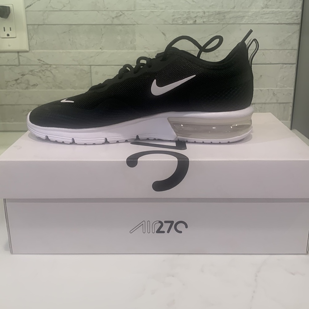 Nike Air Max 270